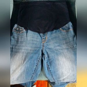 👶Maternity jeans Size 4